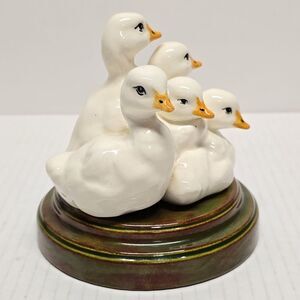 Vintage Ceramic baby ducks figurine Signed